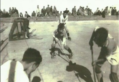 Fotos realitzades als inicis dels anys 50 a la pista del Centre Catequístic Parroquial