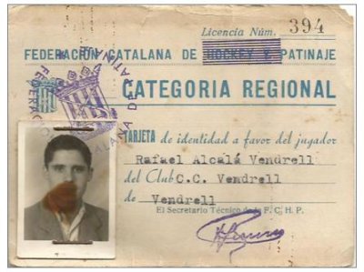 Fitxa de la Federació Catalana d’Hoquei de la temporada 1954-1955, corresponent a Rafel Alcalà Vendrell