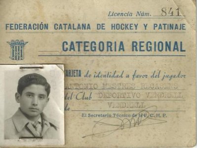 Imatge de la fitxa federativa de la temporada 1958-59, frontal