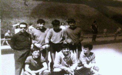 Equip Infantil del CE Vendrell a l’ Estadio de la Juventut de Oviedo